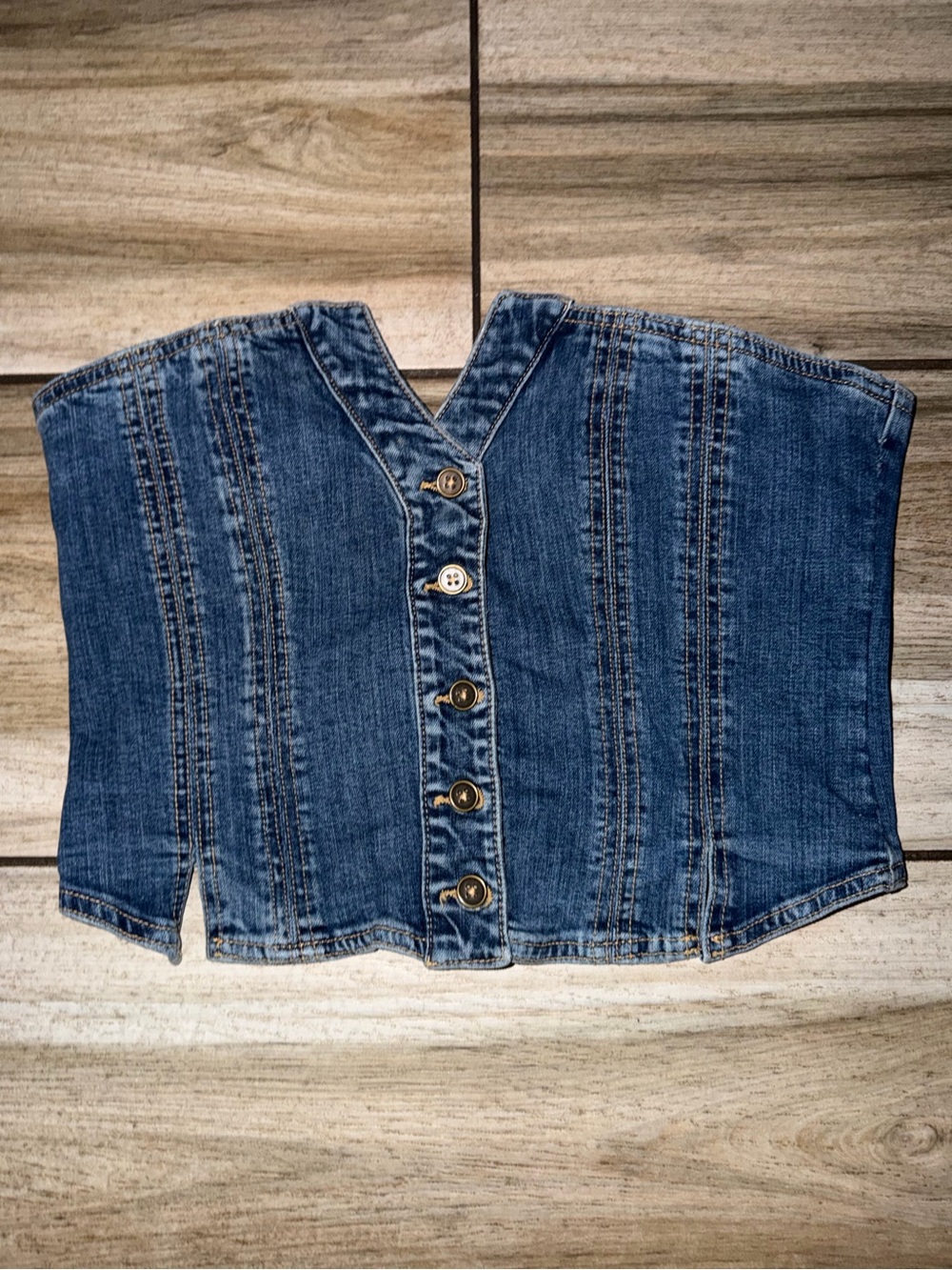 We The Free Woman’s Dark Blue Denim Button-Front Coset Top